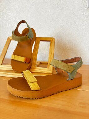 Madewell Maggie Color-Block Velcro Chunky Sandals Size 8.5
